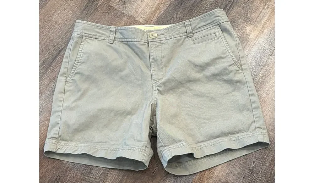 Dockers Khaki twill camp shorts SZ 10     99% Cotton